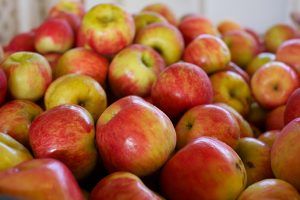 apples