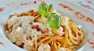 spaghetti noodles in red sauce